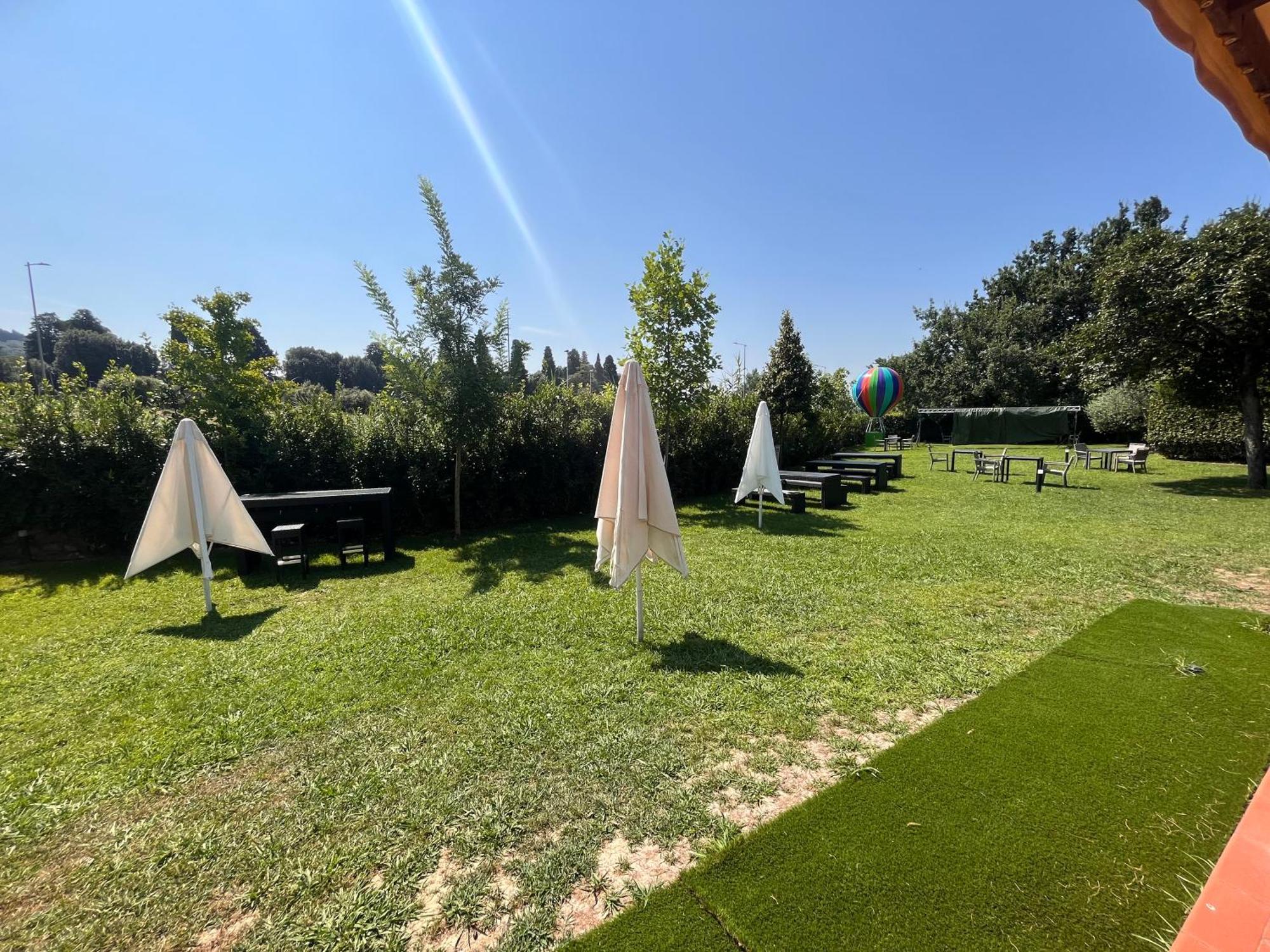 Fantastic Garden - Firenze Nord Hotel เซสโตฟิโอเรนติโน ภายนอก รูปภาพ